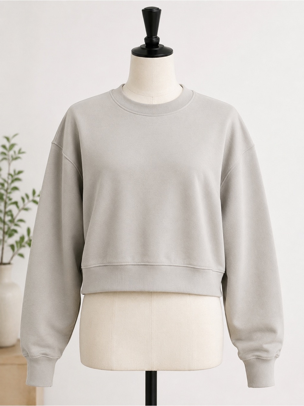 Lululemon NWT Women's Classic Perfectly Oversized Crop Crew Softstreme Sweater